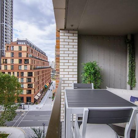 Superb 1 Bedroom Apartment 3Mins From Tube Station London Exterior foto